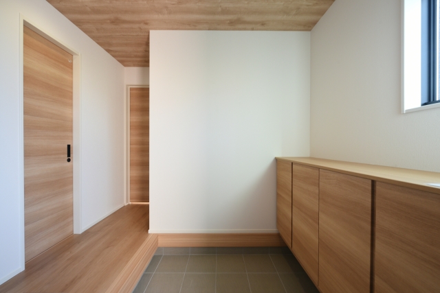 玄関に置いてはいけないものリスト！開運のための徹底ガイド【保存版】